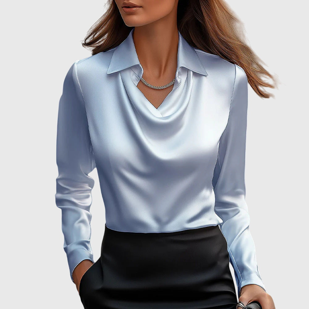Sylvie™ | Bluse mit edlem Glanz und Faltenausschnitt