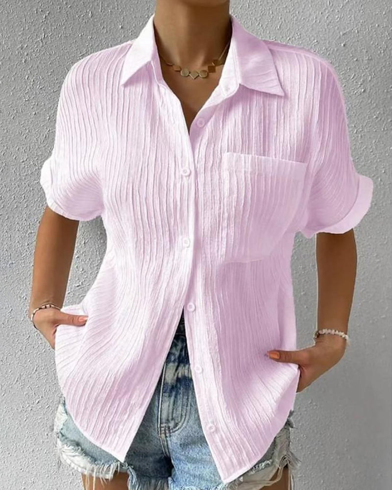 Amy™| Komfortable einfarbige Bluse mit Reverskragen, kurzen Ärmeln und Tasche