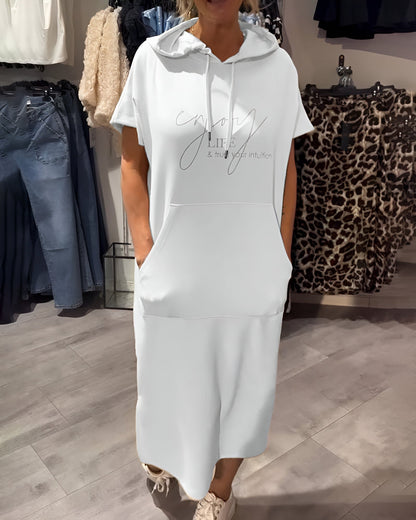 Emma™ | Lockeres Kleid mit Kapuze und femininer Passform