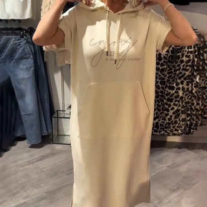 Emma™ | Lockeres Kleid mit Kapuze und femininer Passform