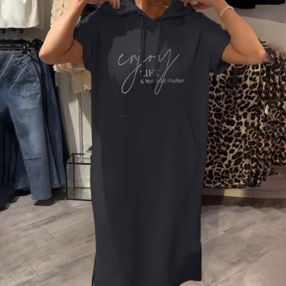 Emma™ | Lockeres Kleid mit Kapuze und femininer Passform