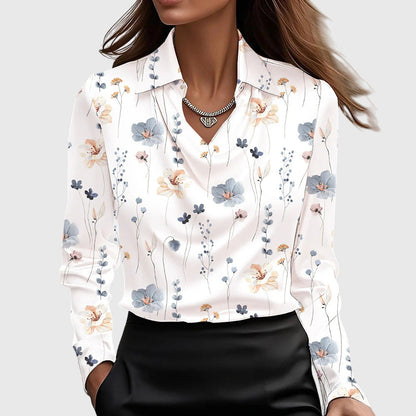Sylvie™ | Bluse mit edlem Glanz und Faltenausschnitt