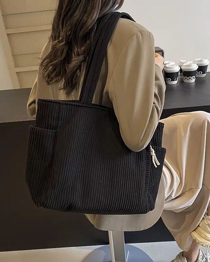 Hilda™| Gerippte Tragetasche mit Kordel-Detail