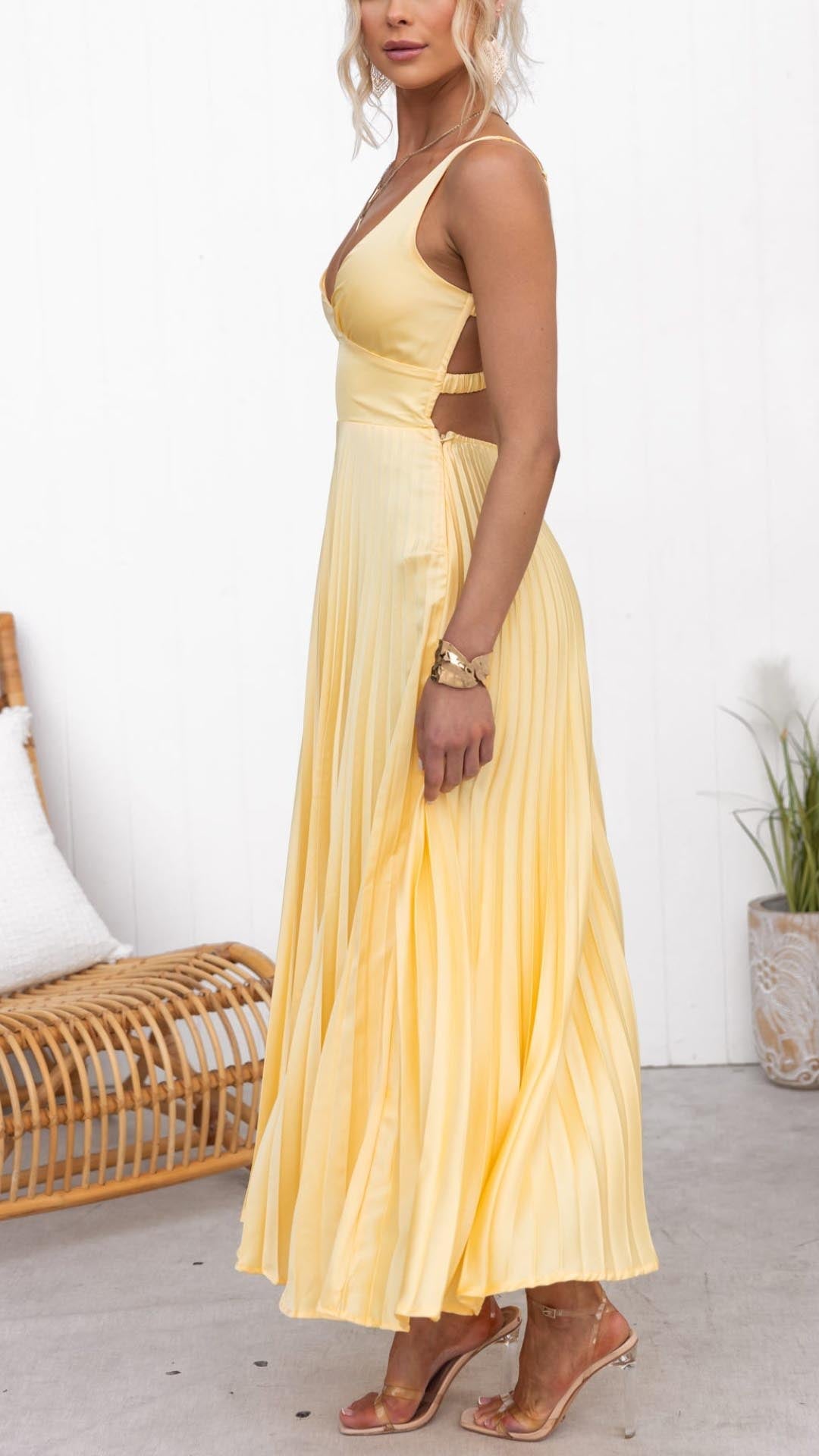 Dulcea™ | Plissiertes Maxikleid mit V-Ausschnitt