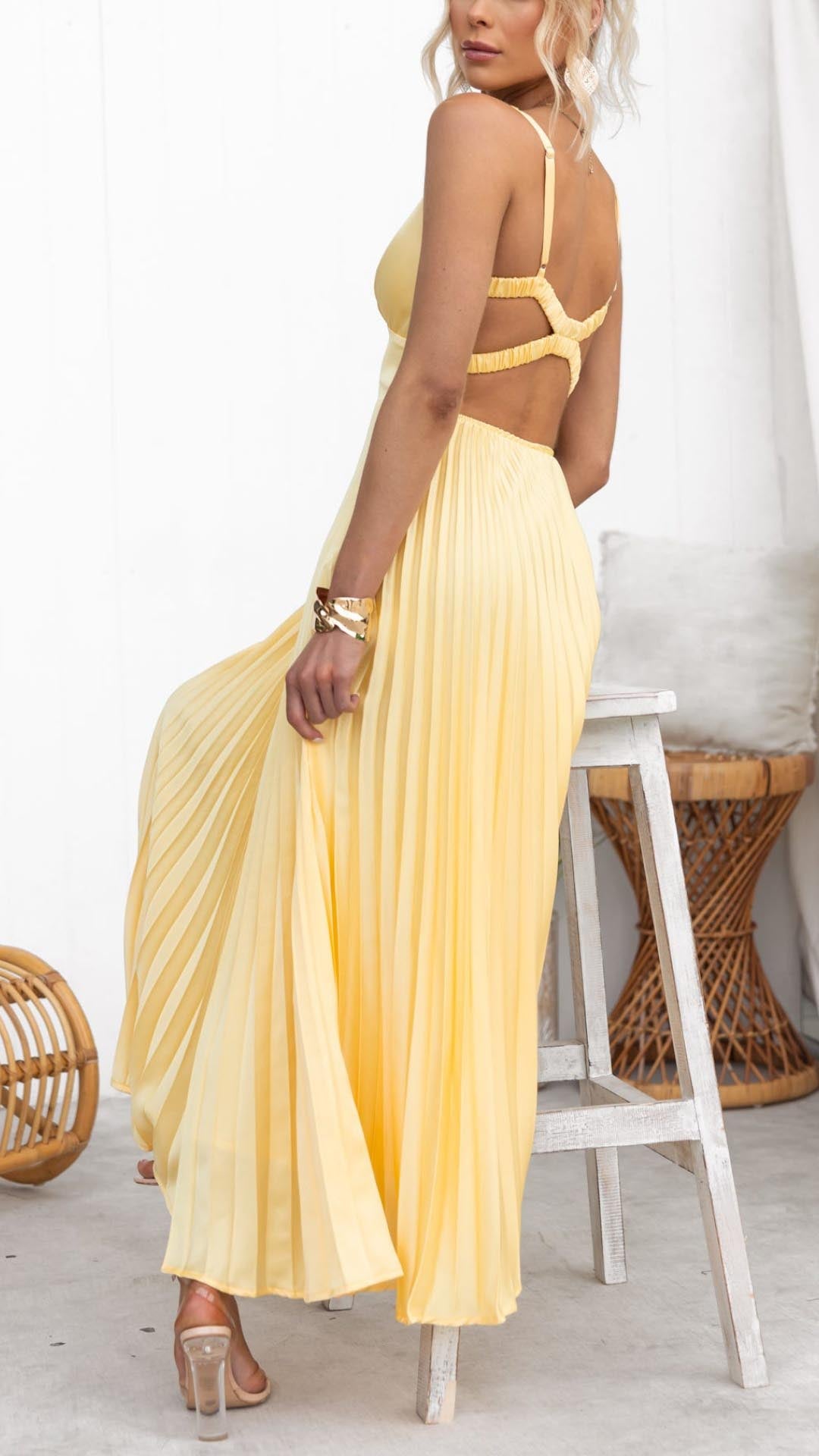 Dulcea™ | Plissiertes Maxikleid mit V-Ausschnitt